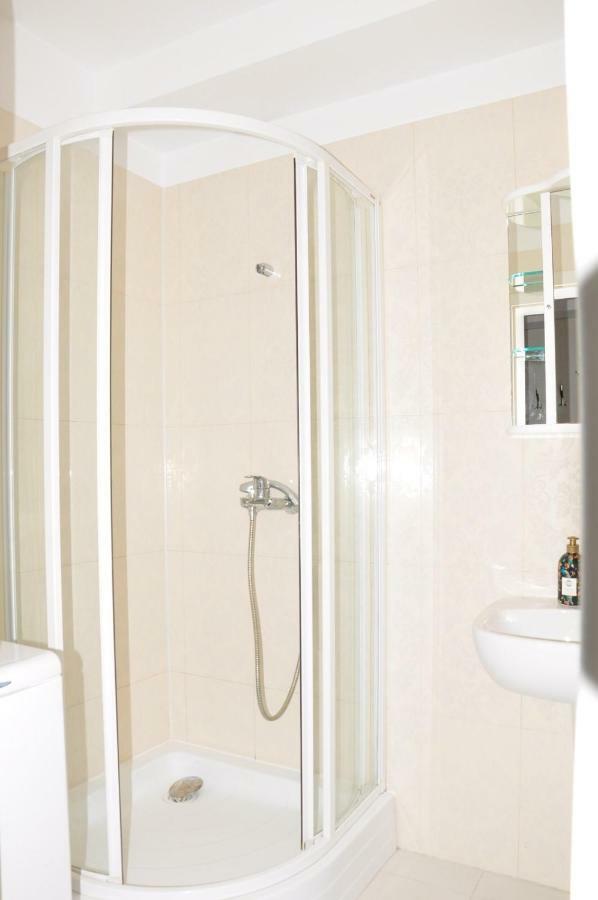 Apartament Plaja Modern Apartment คอนสตันซา ภายนอก รูปภาพ